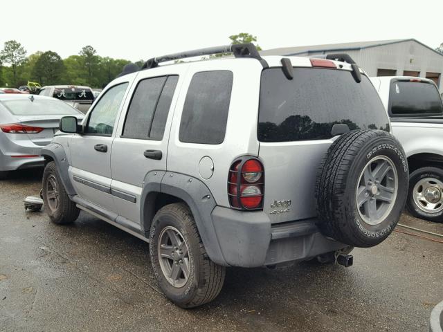 1J4GL38K46W219038 - 2006 JEEP LIBERTY RE SILVER photo 3