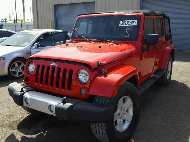 1C4BJWEG9FL666599 - 2015 JEEP WRANGLER U RED photo 2