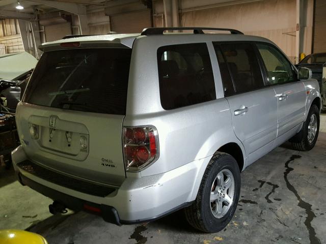 5FNYF18596B017090 - 2006 HONDA PILOT EX SILVER photo 4