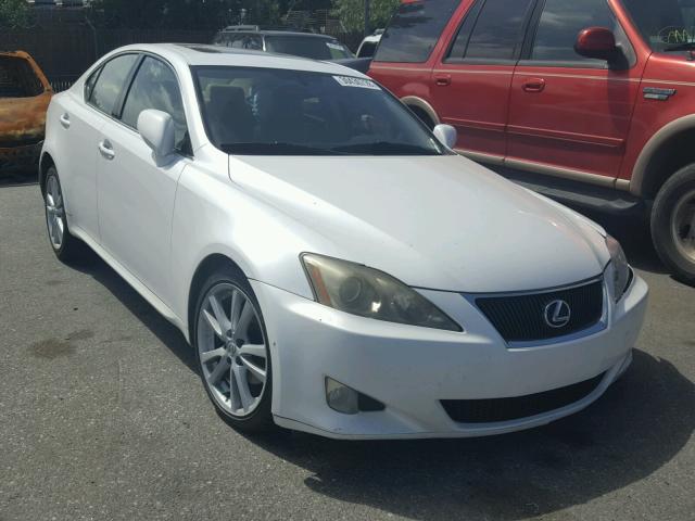 JTHBK262775028493 - 2007 LEXUS IS 250 WHITE photo 1