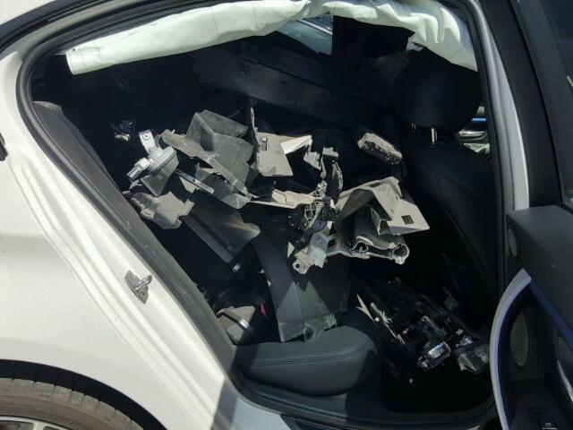 WBA8B3C53GK384261 - 2016 BMW 340 I Blanc photo 6