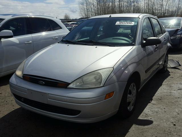 1FAFP33P62W306884 - 2002 FORD FOCUS LX GRAY photo 2