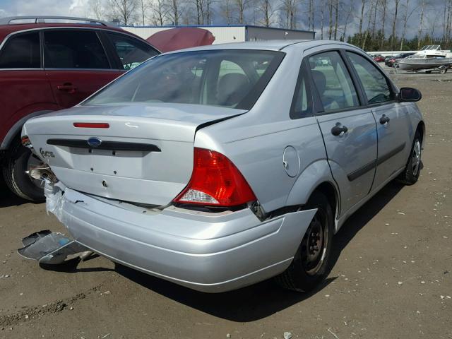 1FAFP33P62W306884 - 2002 FORD FOCUS LX GRAY photo 4