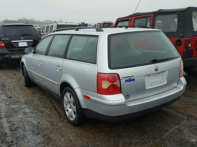 WVWCD63B75E136086 - 2005 VOLKSWAGEN PASSAT GLS SILVER photo 3