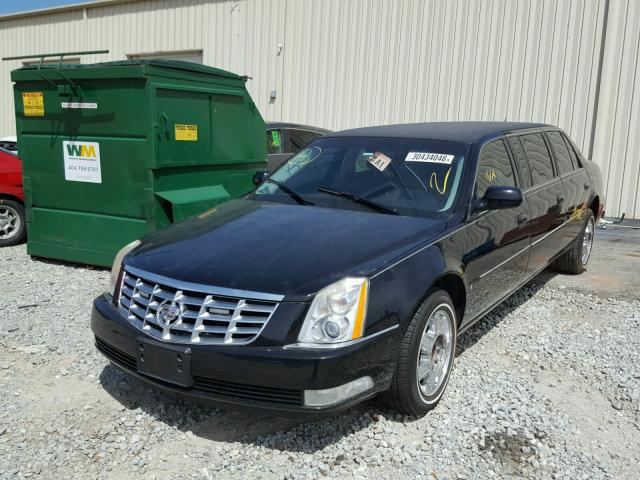 1GEEK90Y38U550038 - 2008 CADILLAC PROFESSION BLACK photo 2