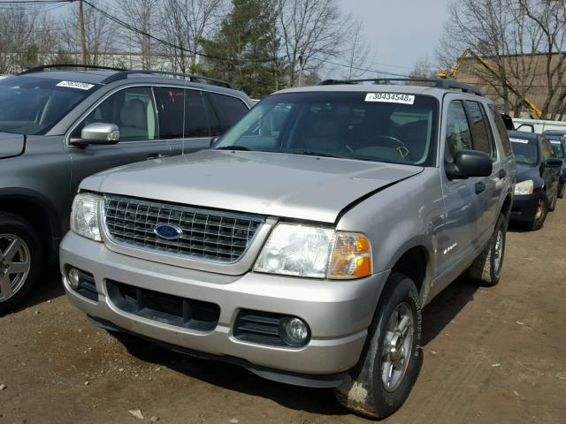 1FMZU73E95UB24338 - 2005 FORD EXPLORER X SILVER photo 2