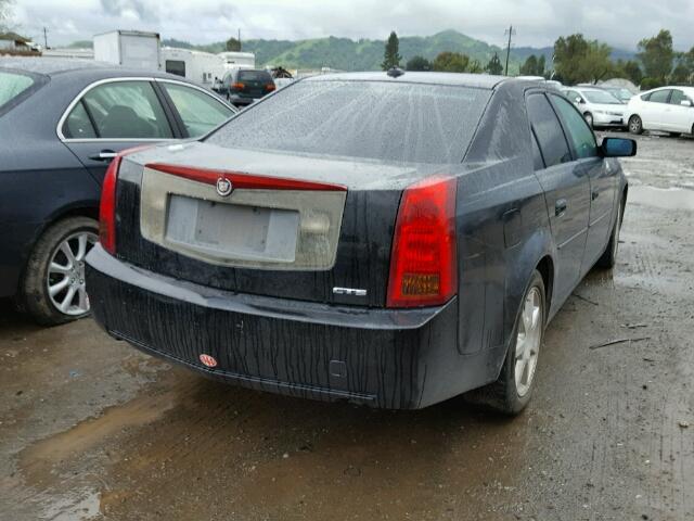 1G6DM577X40122573 - 2004 CADILLAC CTS BLACK photo 4