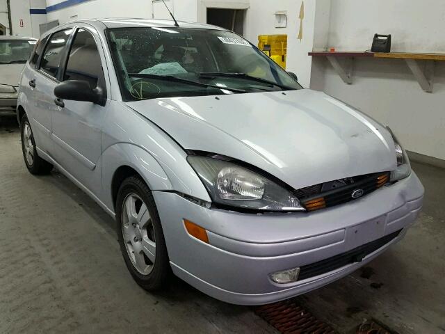 3FAFP37Z94R101576 - 2004 FORD FOCUS ZX5 SILVER photo 1