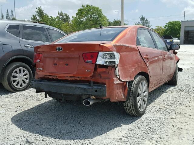 KNAFW4A32A5306711 - 2010 KIA FORTE SX RED photo 4