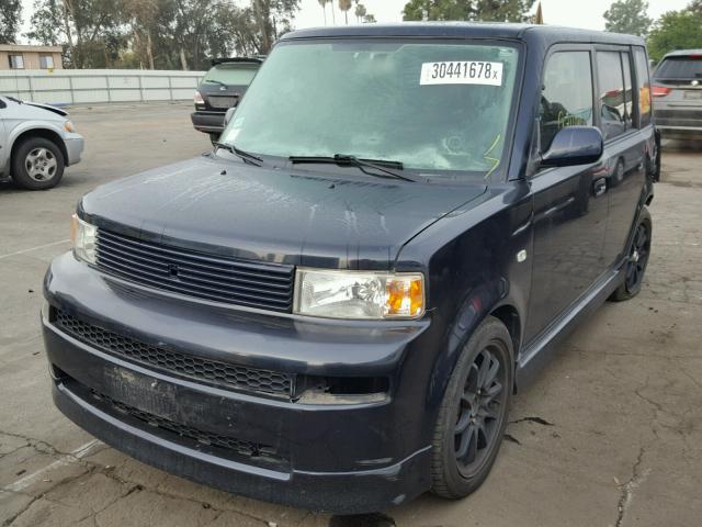 JTLKT334840157527 - 2004 TOYOTA SCION XB BLUE photo 2