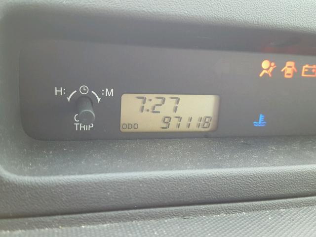 JTLKT334840157527 - 2004 TOYOTA SCION XB BLUE photo 8