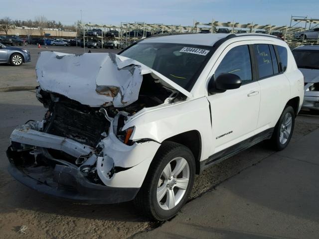 1C4NJDBB2GD780224 - 2016 JEEP COMPASS SP WHITE photo 2