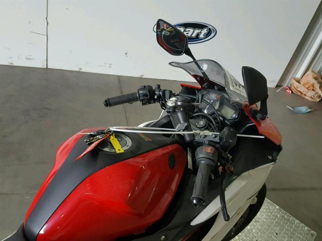 MH3RH06YXFK002981 - 2015 YAMAHA YZFR3 RED photo 5