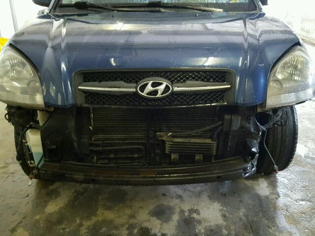 KM8JN72D85U055693 - 2005 HYUNDAI TUCSON GLS BLUE photo 9