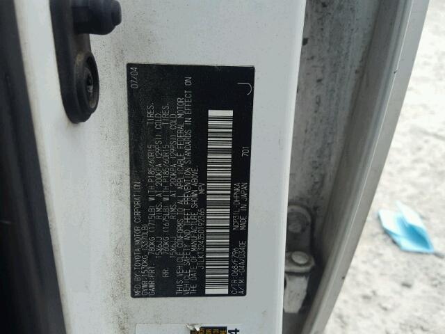 JTLKT324350192365 - 2005 TOYOTA SCION XB WHITE photo 10