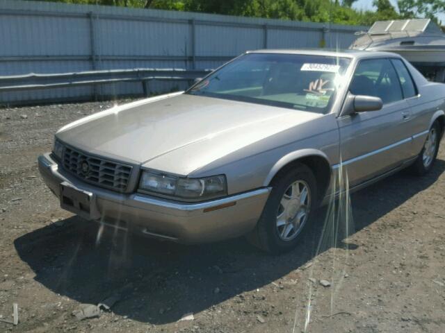 1G6ET1298TU603941 - 1996 CADILLAC ELDORADO T TAN photo 2