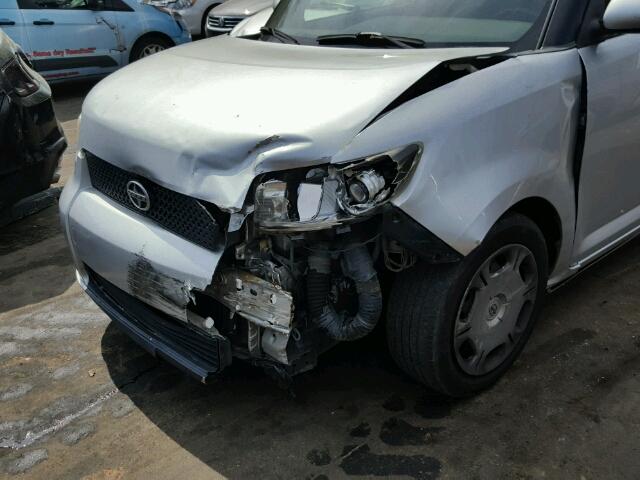 JTLZE4FE0A1107651 - 2010 TOYOTA SCION XB 银色 照片 9