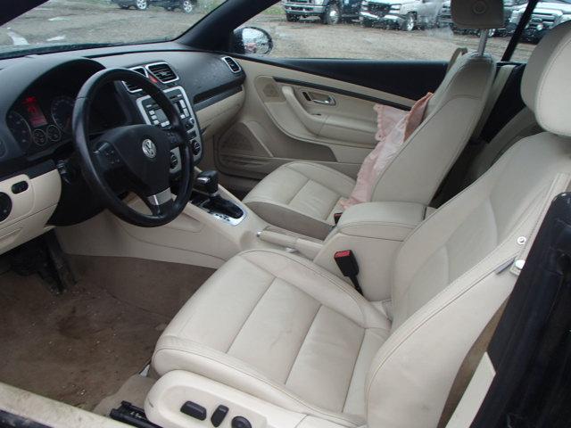 WVWFA71F38V044043 - 2008 VOLKSWAGEN EOS LUX 黑色 照片 5