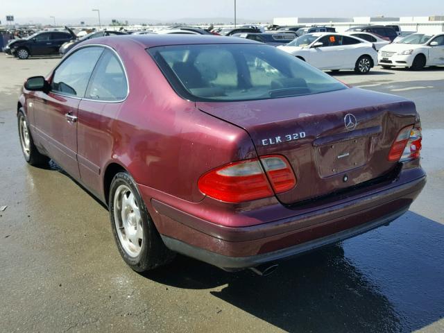 WDBLJ65G2WF025327 - 1998 MERCEDES-BENZ CLK 320 MAROON photo 3