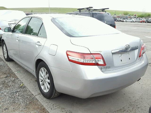 4T4BF3EK8AR024612 - 2010 TOYOTA CAMRY BASE SILVER photo 3