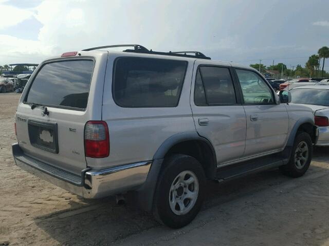 JT3GN86R6Y0147265 - 2000 TOYOTA 4RUNNER SR SILVER photo 4