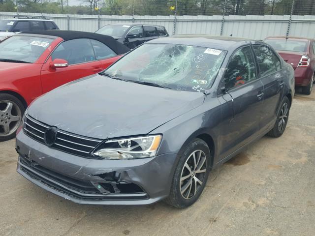 3VWD67AJ2GM267113 - 2016 VOLKSWAGEN JETTA SE GRAY photo 2