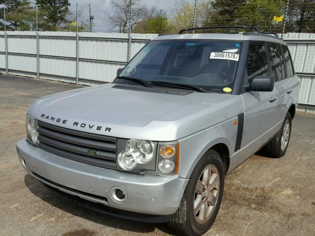 SALME11444A167111 - 2004 LAND ROVER RANGE ROVE SILVER photo 2