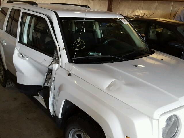 1C4NJPBA3ED772462 - 2014 JEEP PATRIOT SP WHITE photo 9