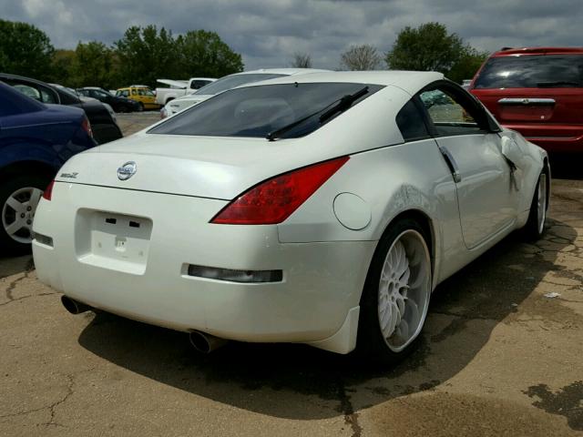 JN1AZ34E06M380544 - 2006 NISSAN 350Z COUPE WHITE photo 4