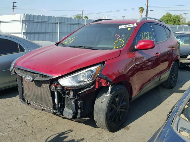 KM8JU3AG4FU069499 - 2015 HYUNDAI TUCSON LIM RED photo 2