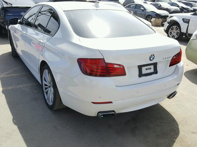 WBAFR9C50CDX78711 - 2012 BMW 550 I WHITE photo 3