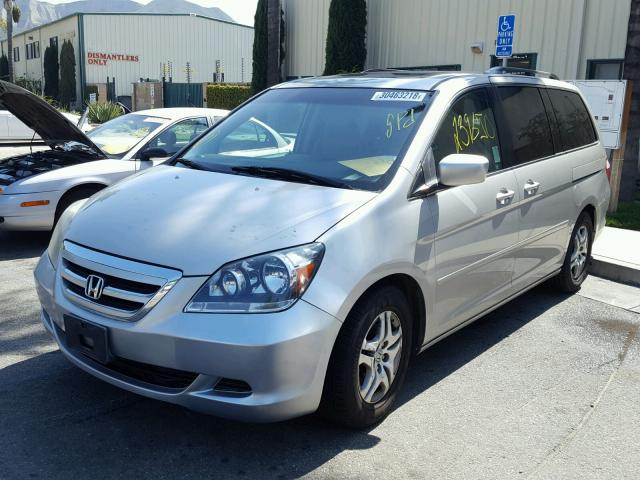 5FNRL38765B045812 - 2005 HONDA ODYSSEY EX SILVER photo 2