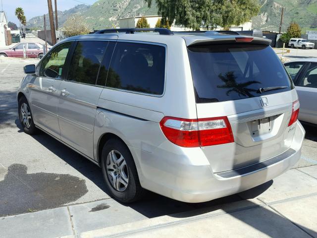 5FNRL38765B045812 - 2005 HONDA ODYSSEY EX SILVER photo 3