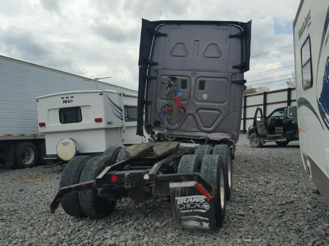 3AKJGLDR9GSGZ1192 - 2016 FREIGHTLINER CASCADIA 1 BROWN photo 4