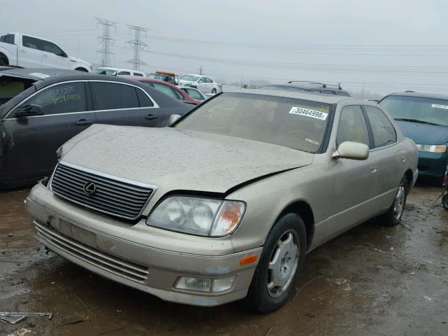 JT8BH28F2Y0177925 - 2000 LEXUS LS 400 GOLD photo 2