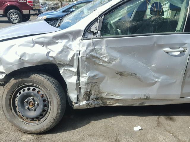 WVWDB7AJ5CW321108 - 2012 VOLKSWAGEN GOLF 银色 照片 10