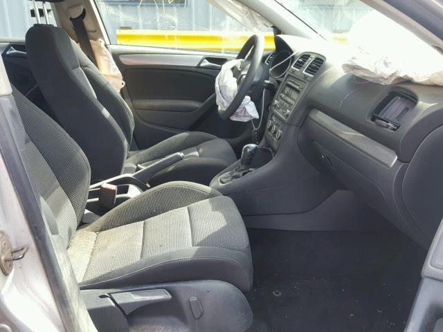 WVWDB7AJ5CW321108 - 2012 VOLKSWAGEN GOLF 银色 照片 5