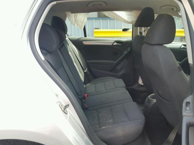 WVWDB7AJ5CW321108 - 2012 VOLKSWAGEN GOLF 银色 照片 6