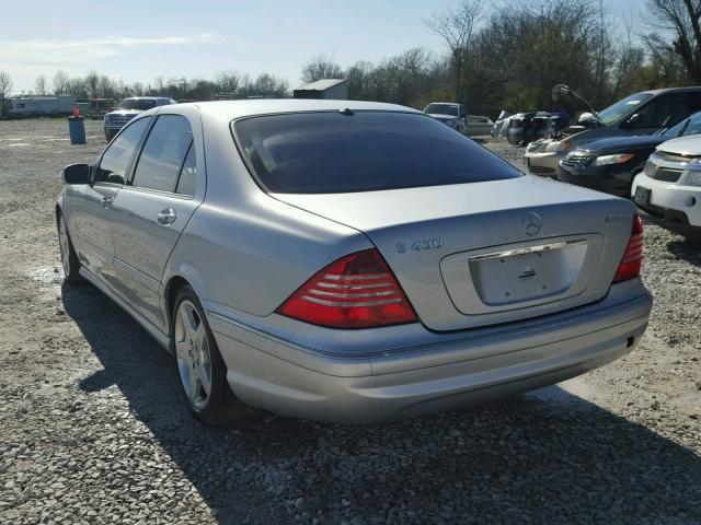 WDBNG83J94A388414 - 2004 MERCEDES-BENZ S 430 4MAT SILVER photo 3