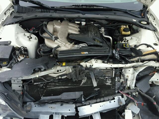 1LNHM86SX4Y670477 - 2004 LINCOLN LS 白色 照片 7