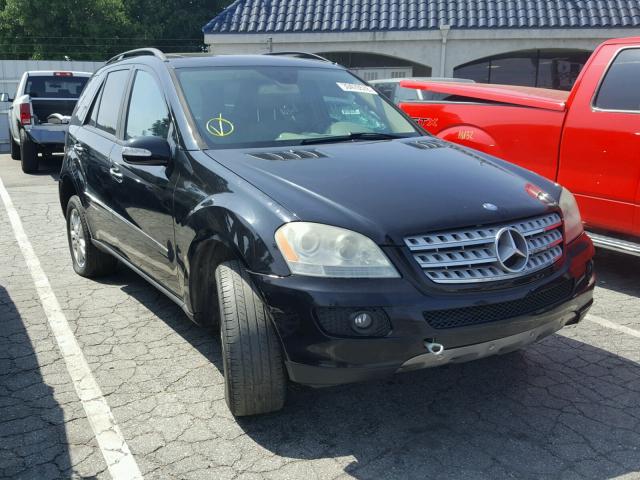 4JGBB75E76A068083 - 2006 MERCEDES-BENZ ML 500 BLACK photo 1