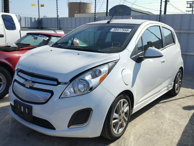 KL8CL6S06EC475543 - 2014 CHEVROLET SPARK EV 2 WHITE photo 2