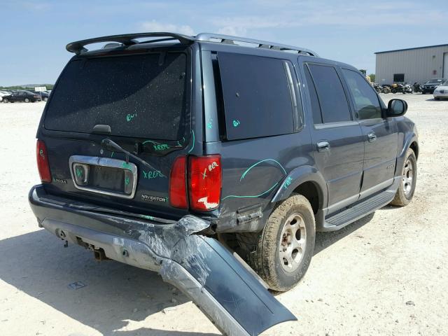 5LMFU28A0YLJ39152 - 2000 LINCOLN NAVIGATOR BLUE photo 4