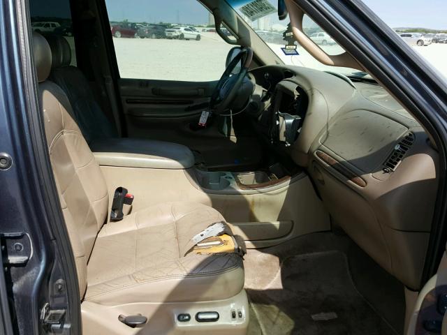 5LMFU28A0YLJ39152 - 2000 LINCOLN NAVIGATOR BLUE photo 5