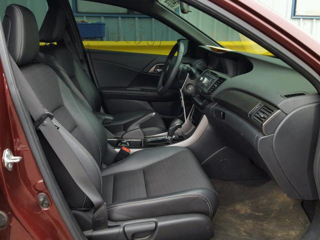 1HGCR2F54GA077915 - 2016 HONDA ACCORD SPO Бордовый фото 5