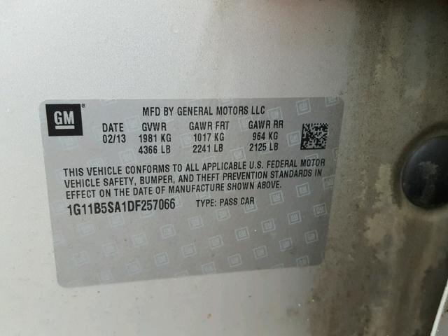 1G11B5SA1DF257066 - 2013 CHEVROLET MALIBU LS 银色 照片 10