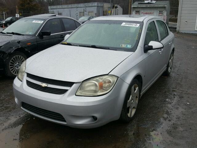 1G1AM58B287262626 - 2008 CHEVROLET COBALT SPO SILVER photo 2