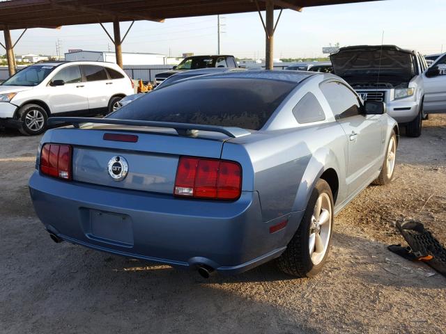 1ZVFT82H175250313 - 2007 FORD MUSTANG GT BLUE photo 4