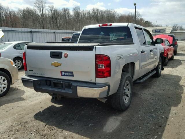 3GCPKREA7BG138597 - 2011 CHEVROLET SILVERADO SILVER photo 4