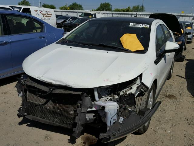 1G1RE6E49CU127519 - 2012 CHEVROLET VOLT WHITE photo 2